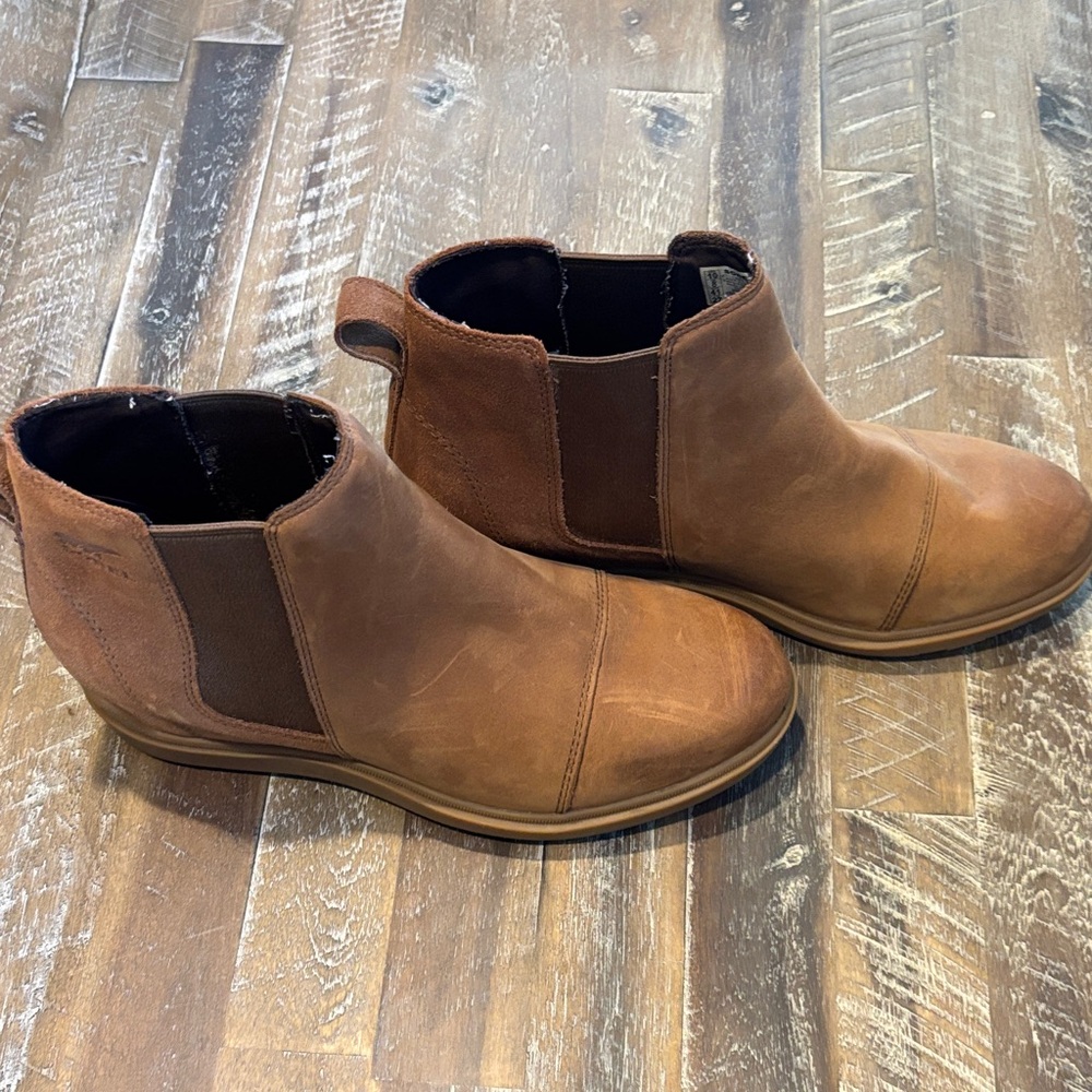 Sorel Brown Ankle Boots, size 10